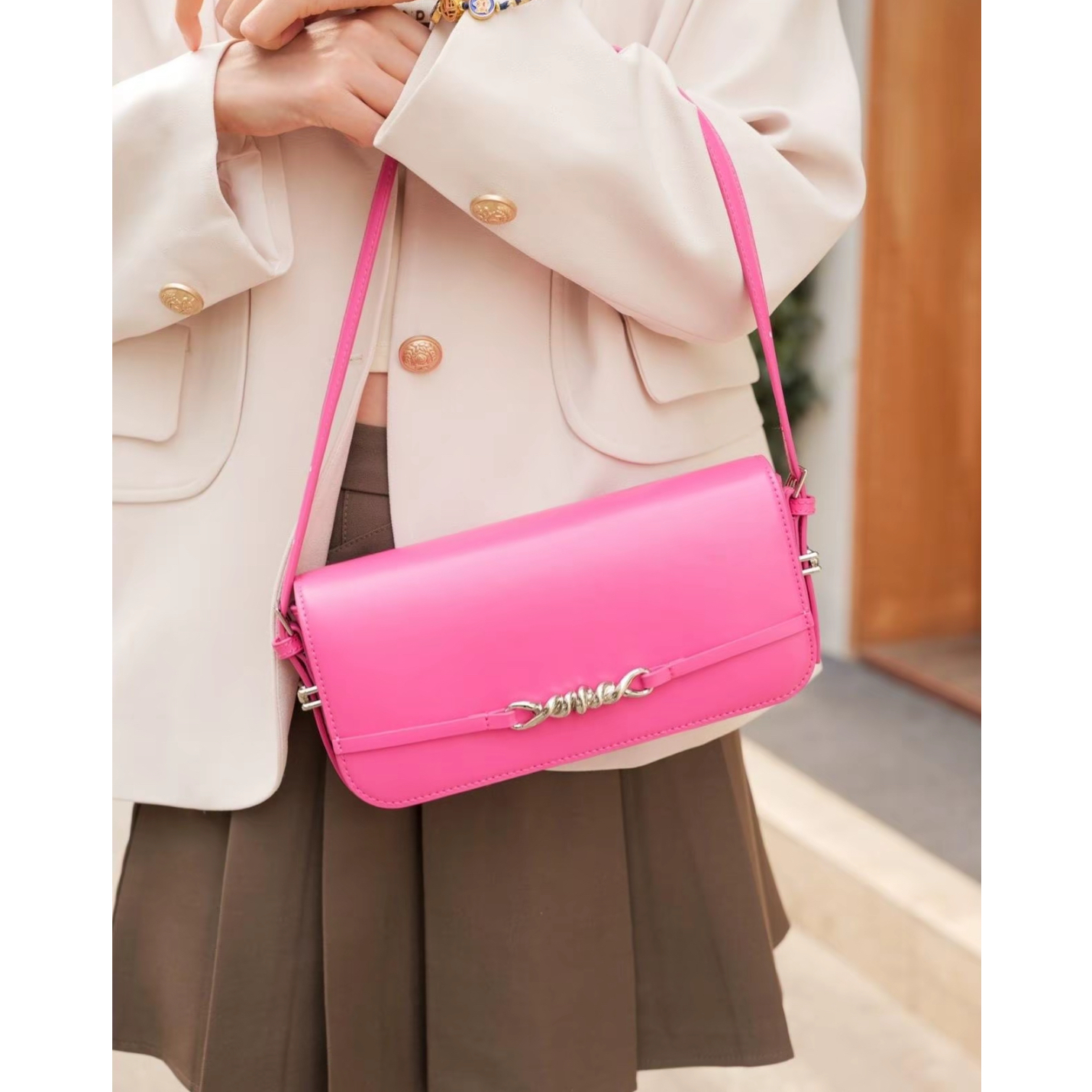 20271120紫红色S女士单肩手提包，默认微瑕