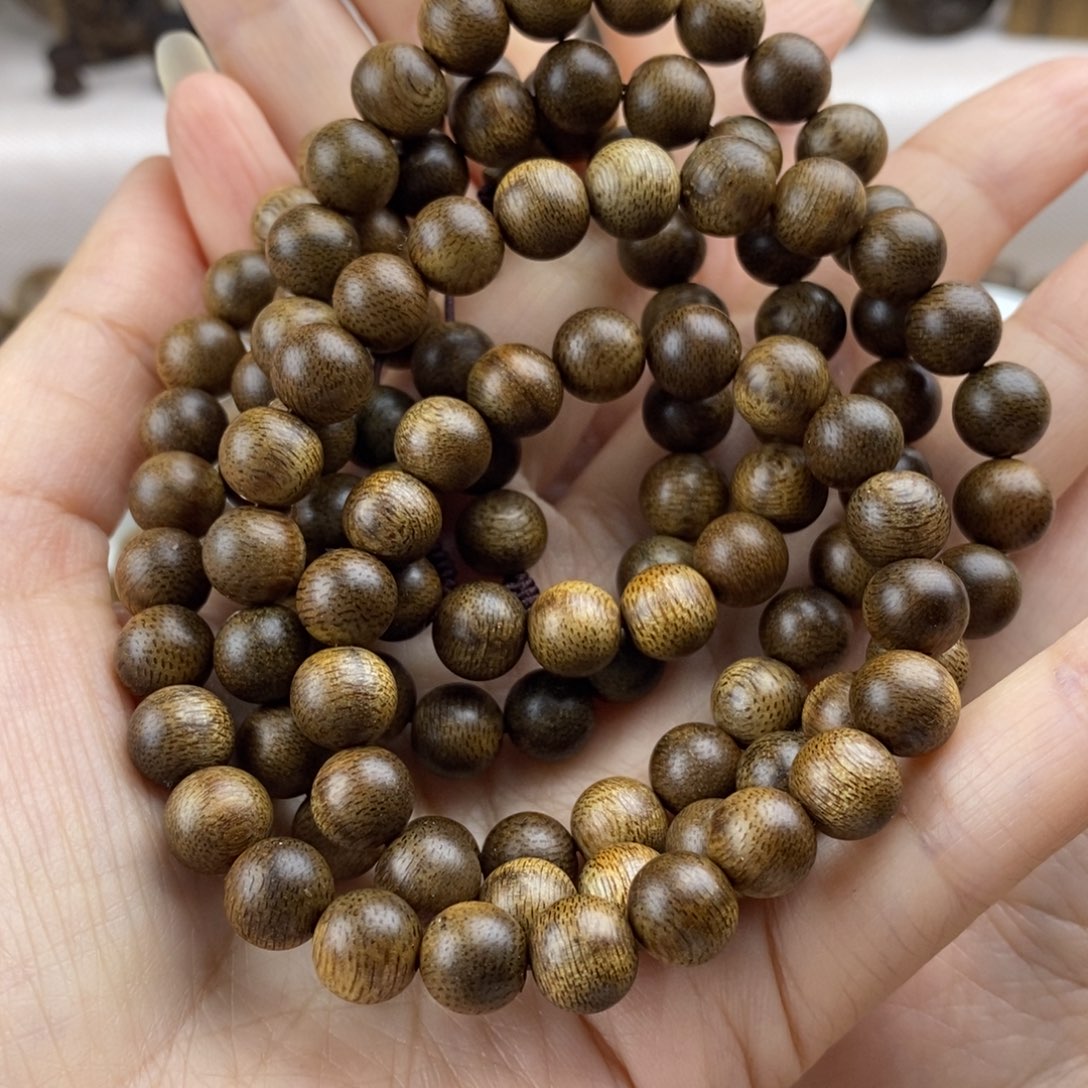 沉香手串雪*海南莺歌绿奇楠