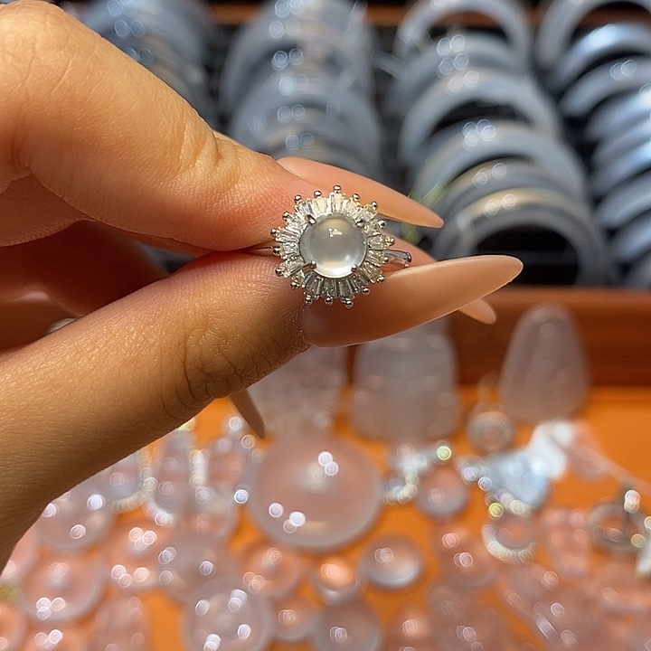 石英质玉合金戒指