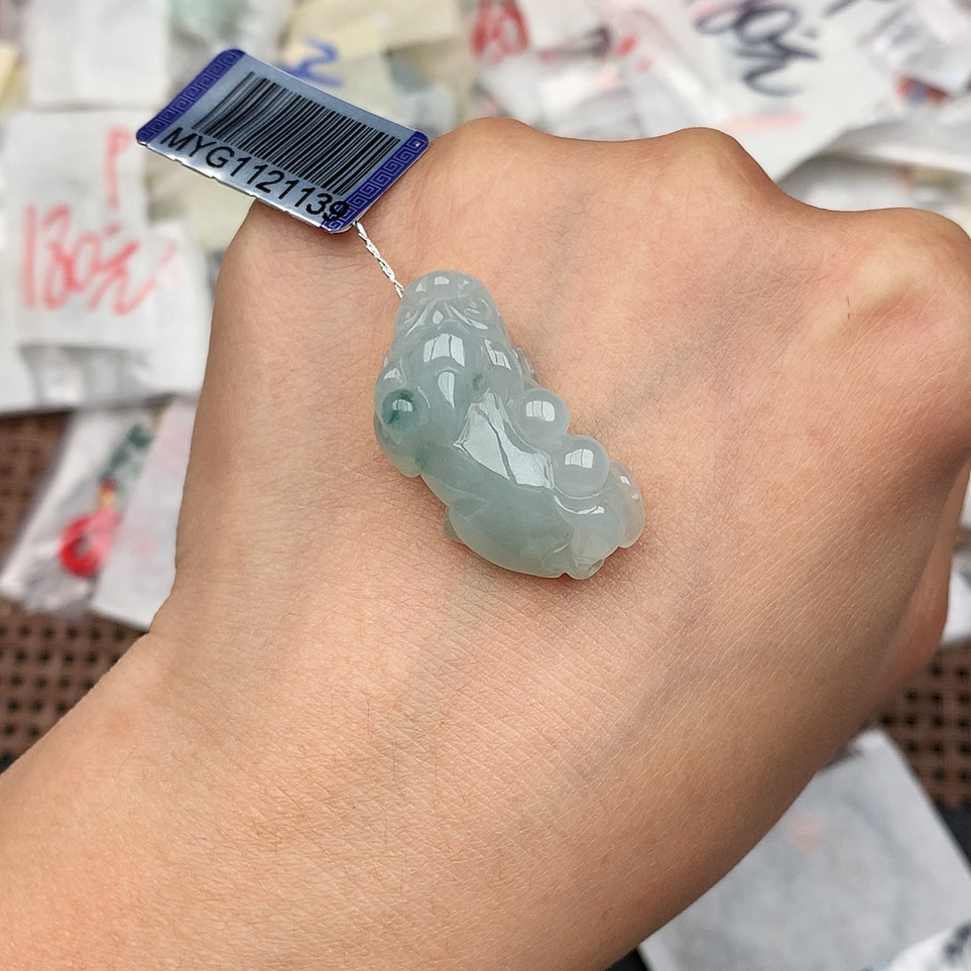 翡翠未镶嵌挂件一