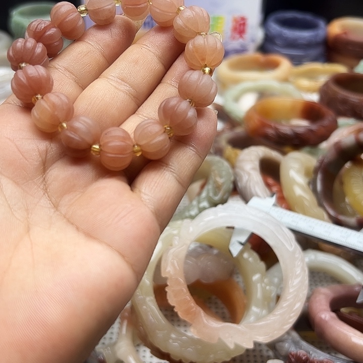 石英岩玉手镯未镶嵌k****y