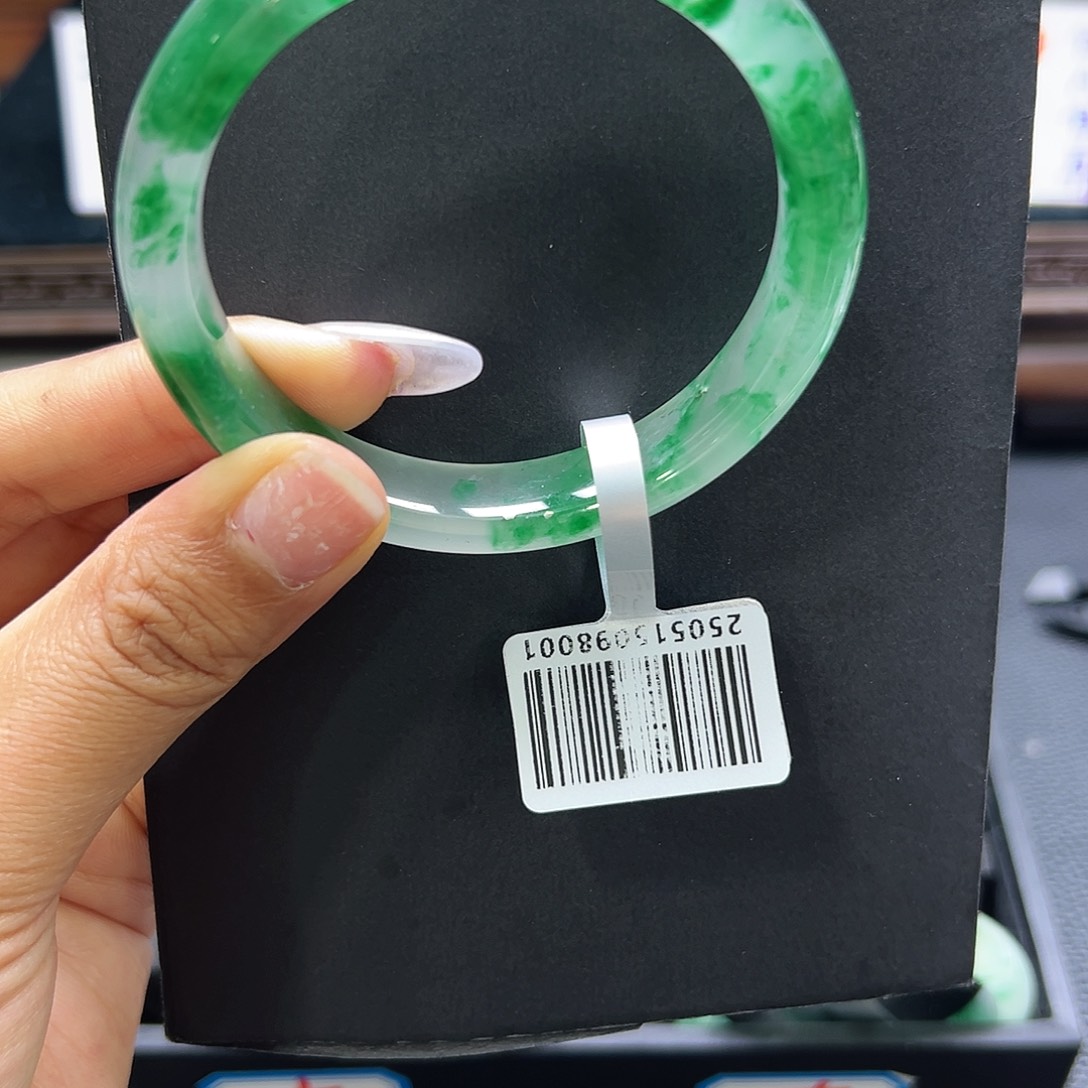 石英质玉手镯未镶嵌默***δ