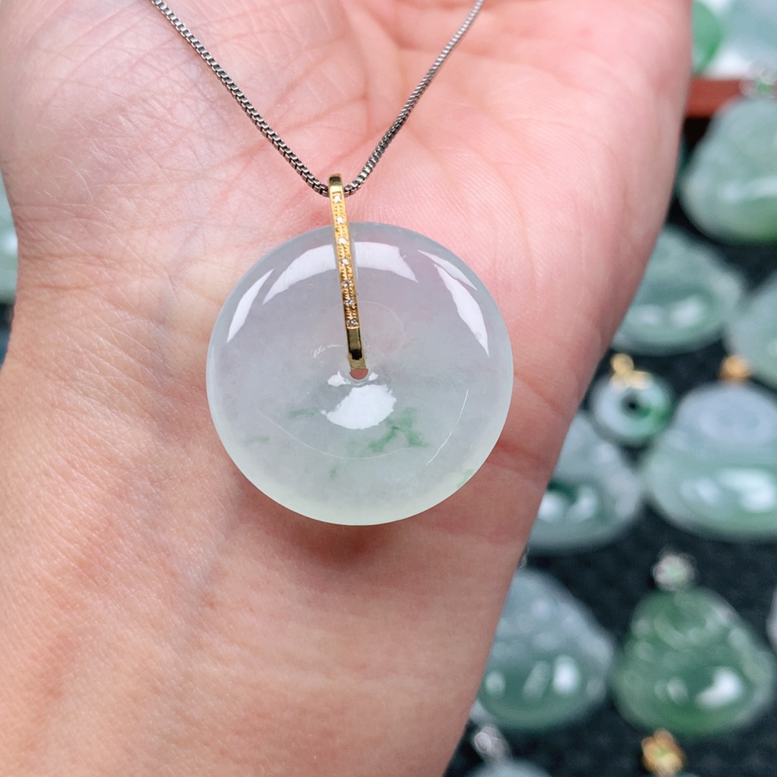 翡翠吊坠(不含链)18K金镶嵌