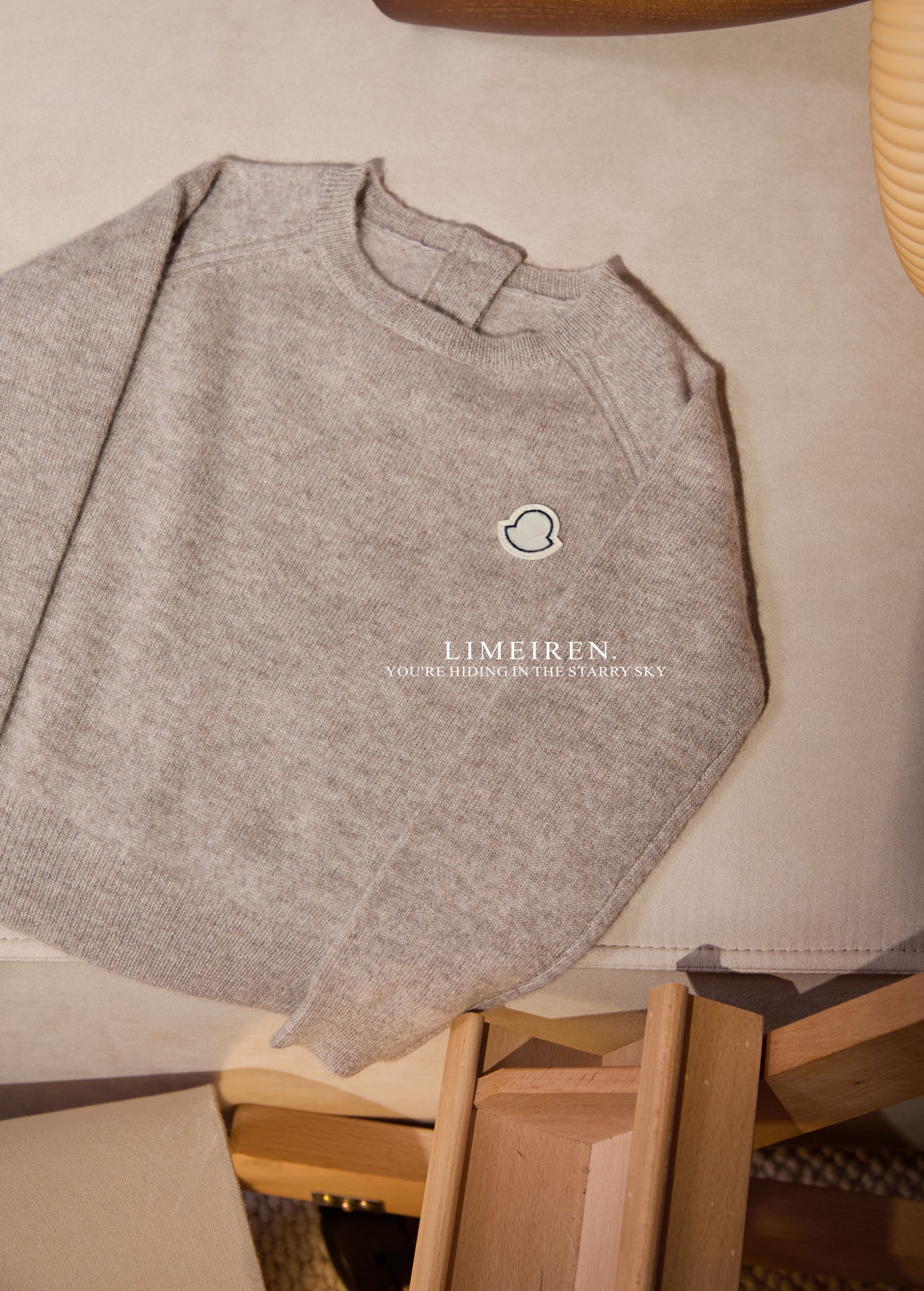 LIMERENCE ‘柔辰‘ 高定 小标贴刺绣圆领短款童装羊绒针织毛衣