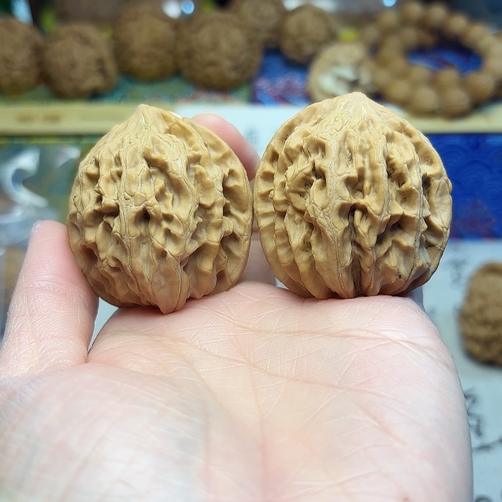 文玩核桃吊坠野生