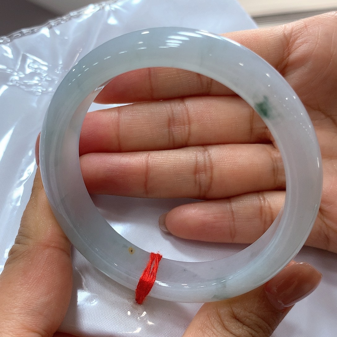 翡翠未镶嵌手镯买断