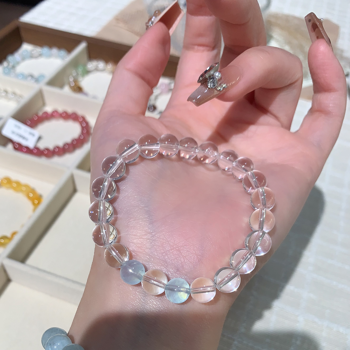 极简白水海蓝宝手串