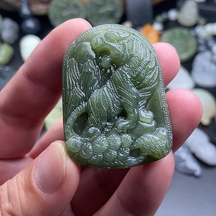 和田玉（糖玉）未镶嵌颈饰