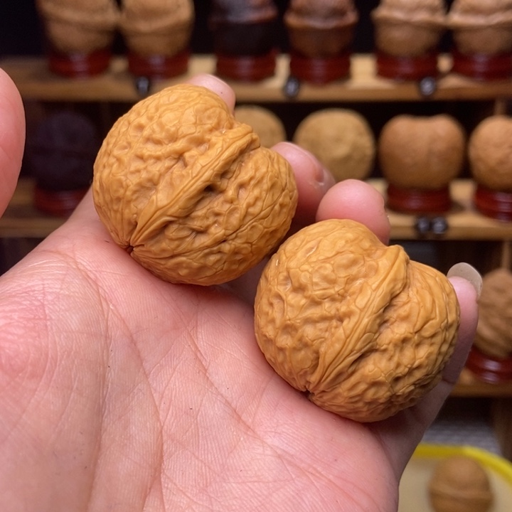 文玩核桃吊坠小金印元宝19