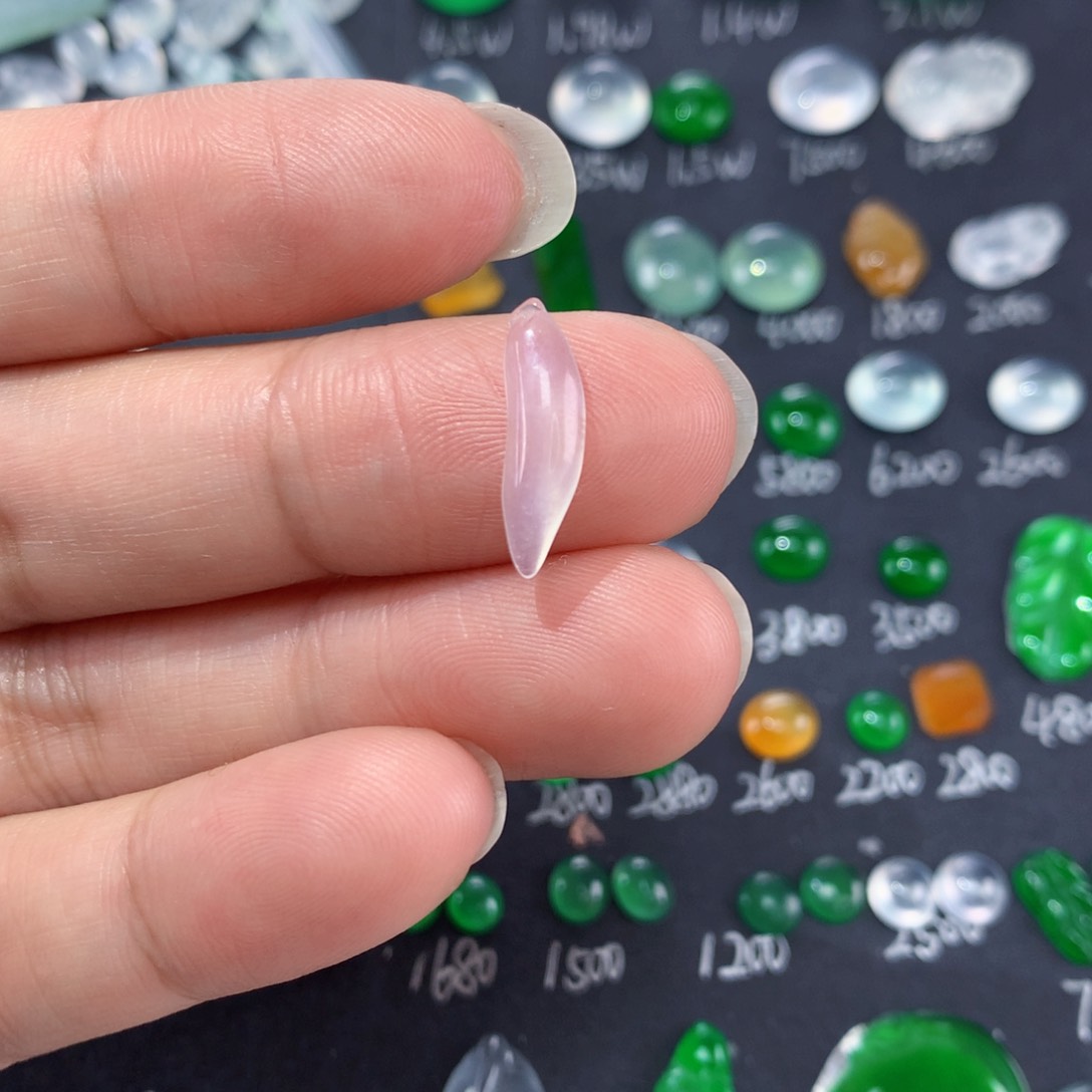 翡翠颈饰未镶嵌天然翡翠高冰茄子