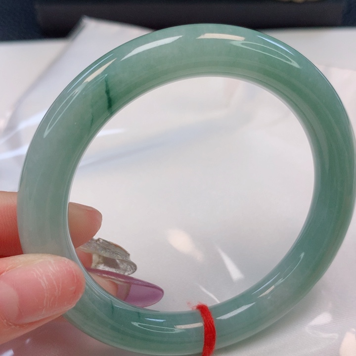 翡翠手镯（圆镯）未镶嵌