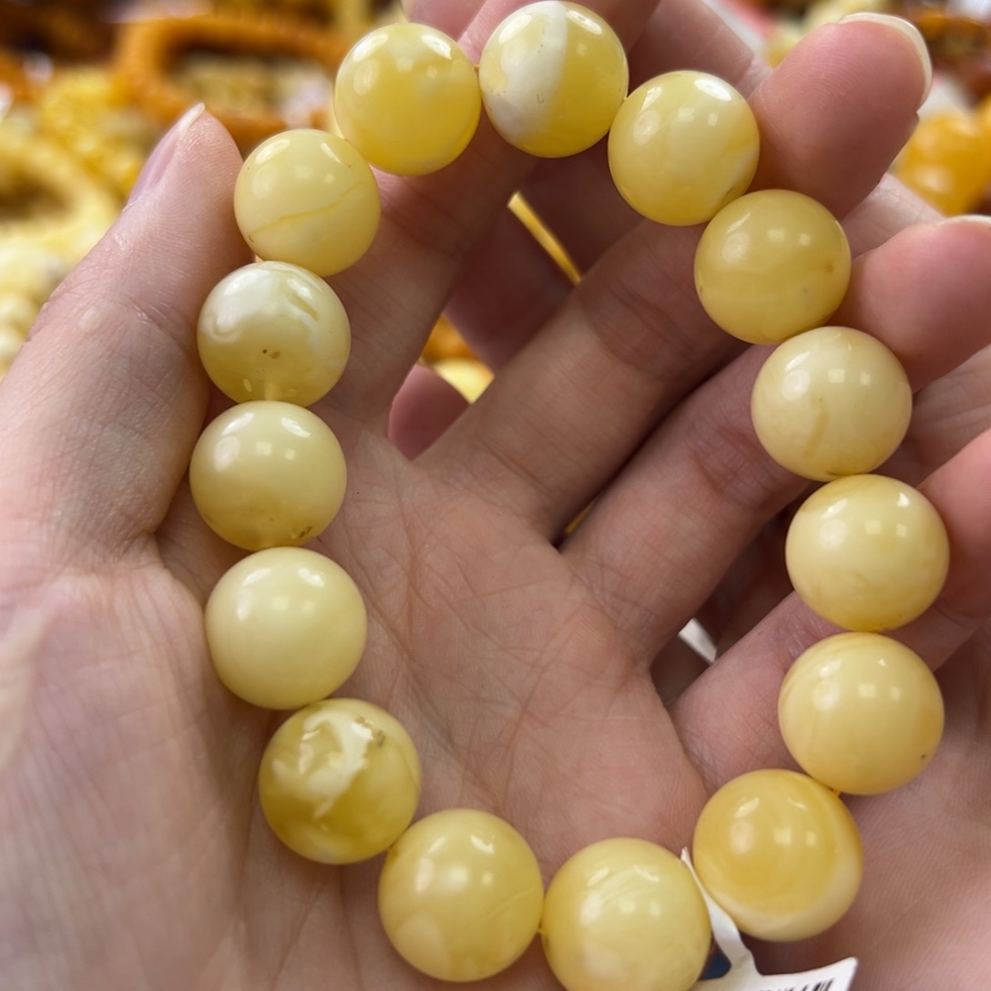 未镶嵌琥珀珠宝奇石