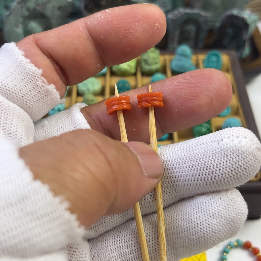 南红玛瑙配饰未镶嵌