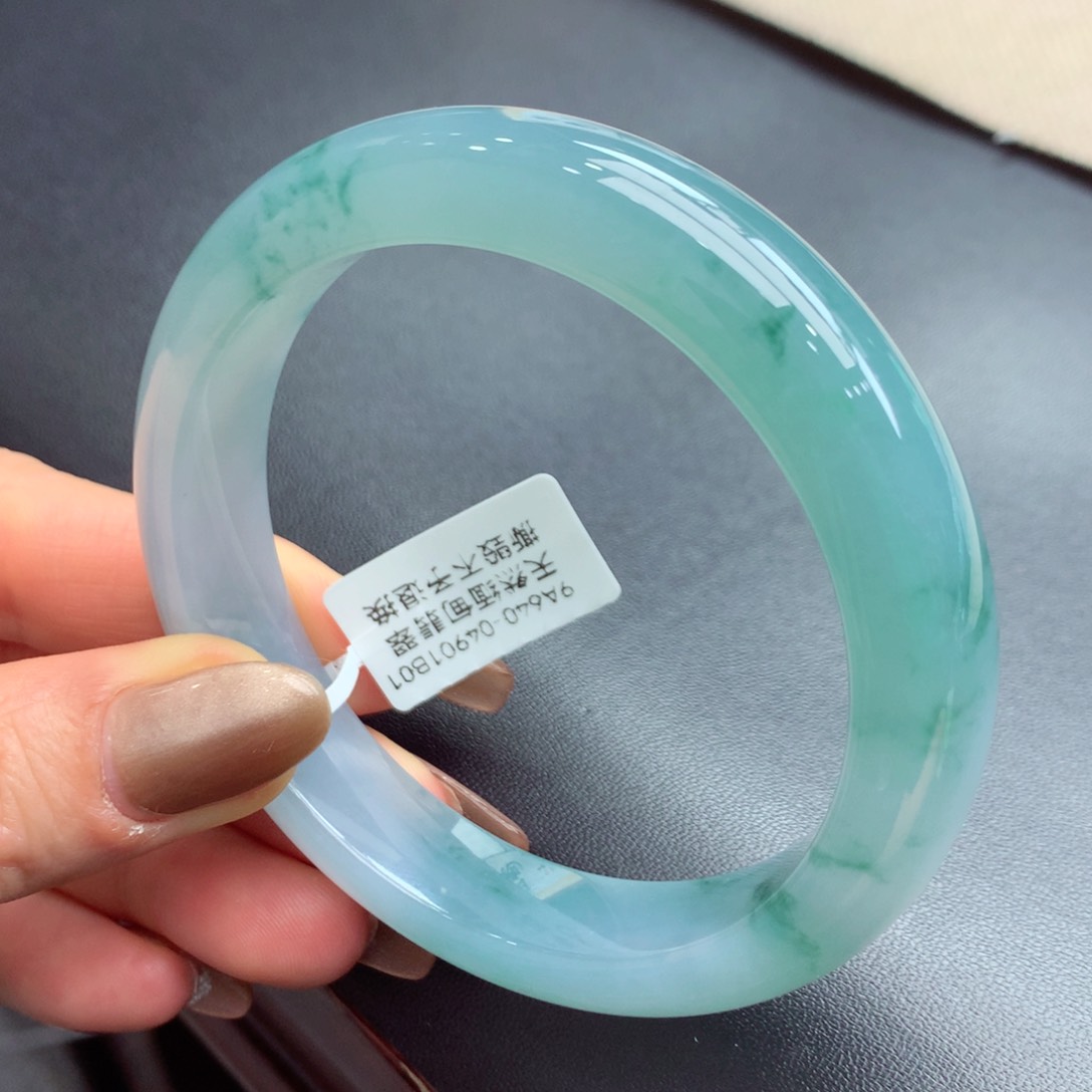 翡翠手镯未镶嵌缅甸翡翠手镯