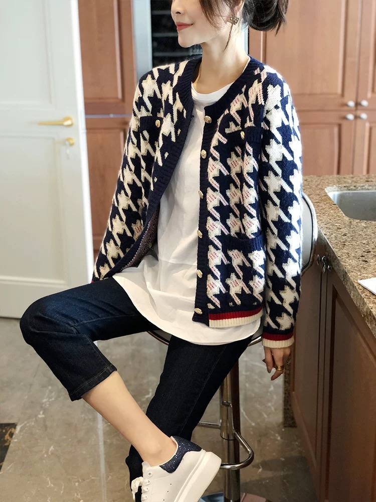 0813  小香风毛衣针织开衫外套女小众千鸟格短款上衣秋装新款