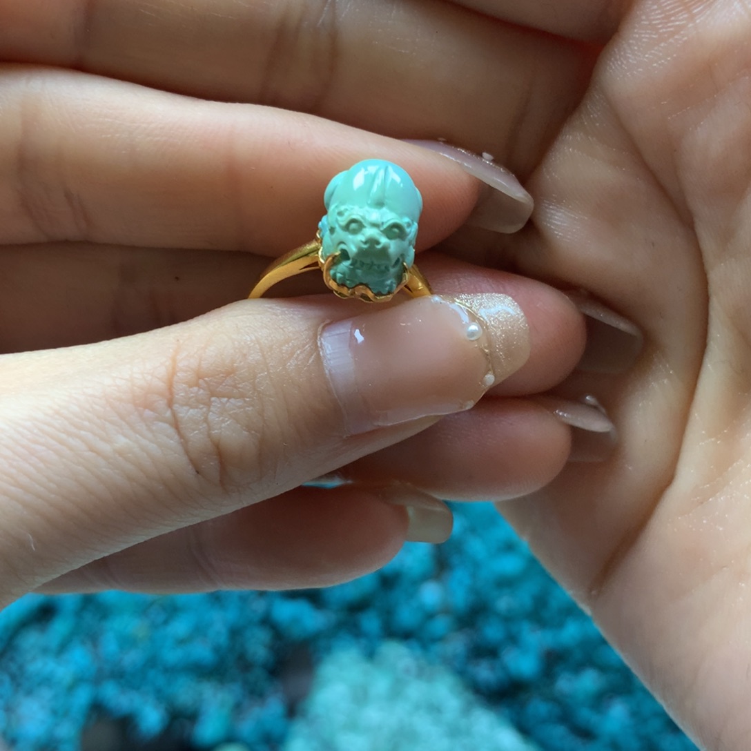 绿松石戒指18K金镶嵌