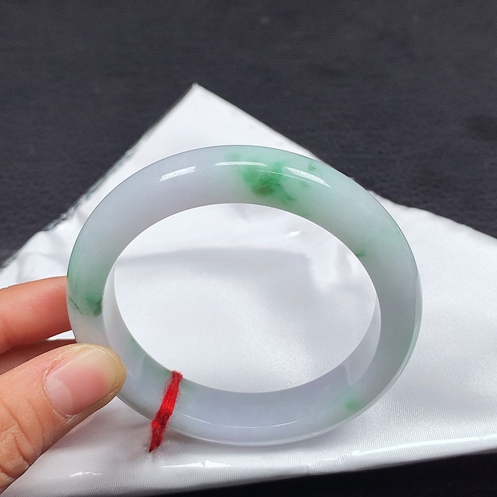 未镶嵌手镯翡翠58圈