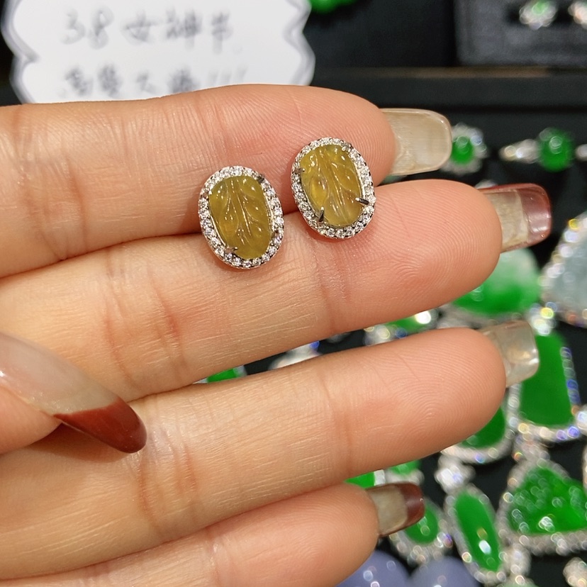 【闪购商品】翡翠耳饰未镶嵌天然翡翠