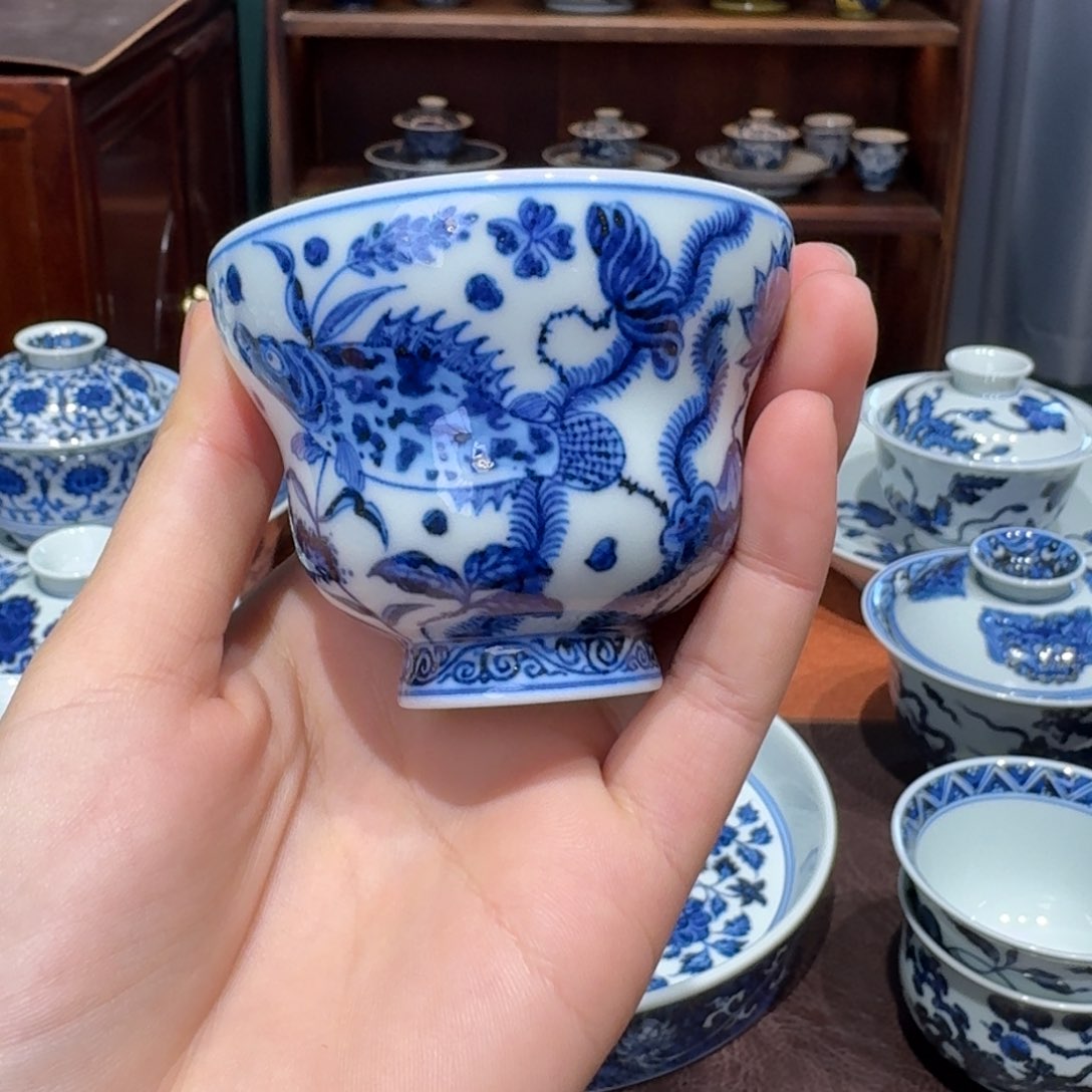 青花雯华堂手绘杯杯