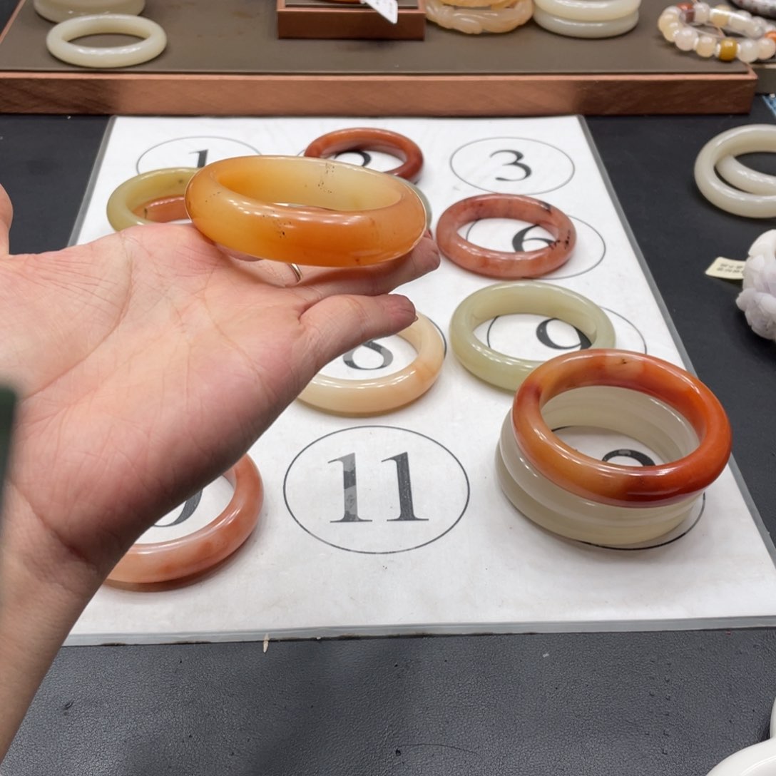 查罗石手镯未镶嵌慢*?