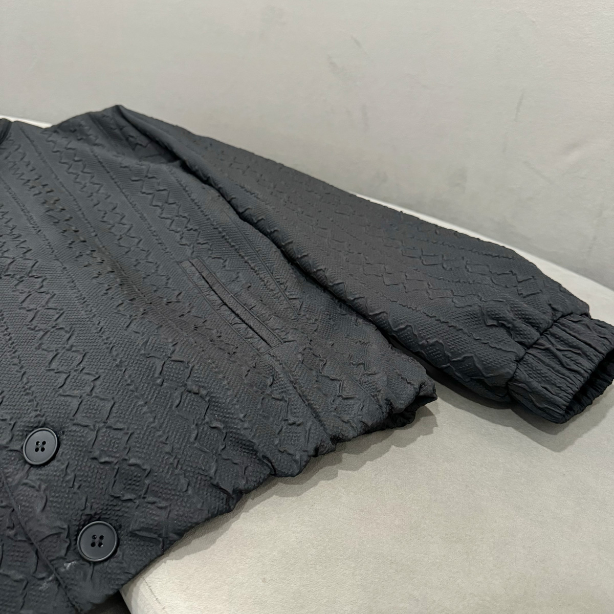 男士冬季座山雕立体压纹高级感立领加绒夹克宽松老钱风保暖外套