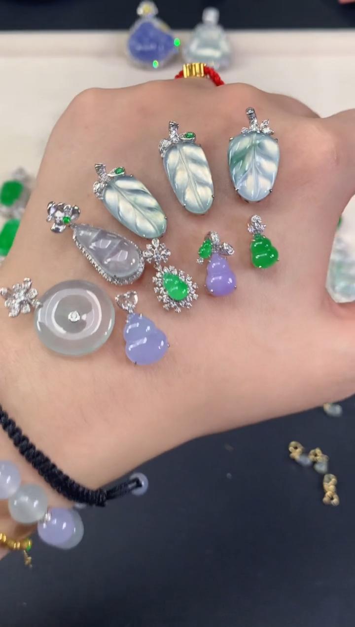 翡翠吊坠18K金镶嵌（多样性发其一）MZ2