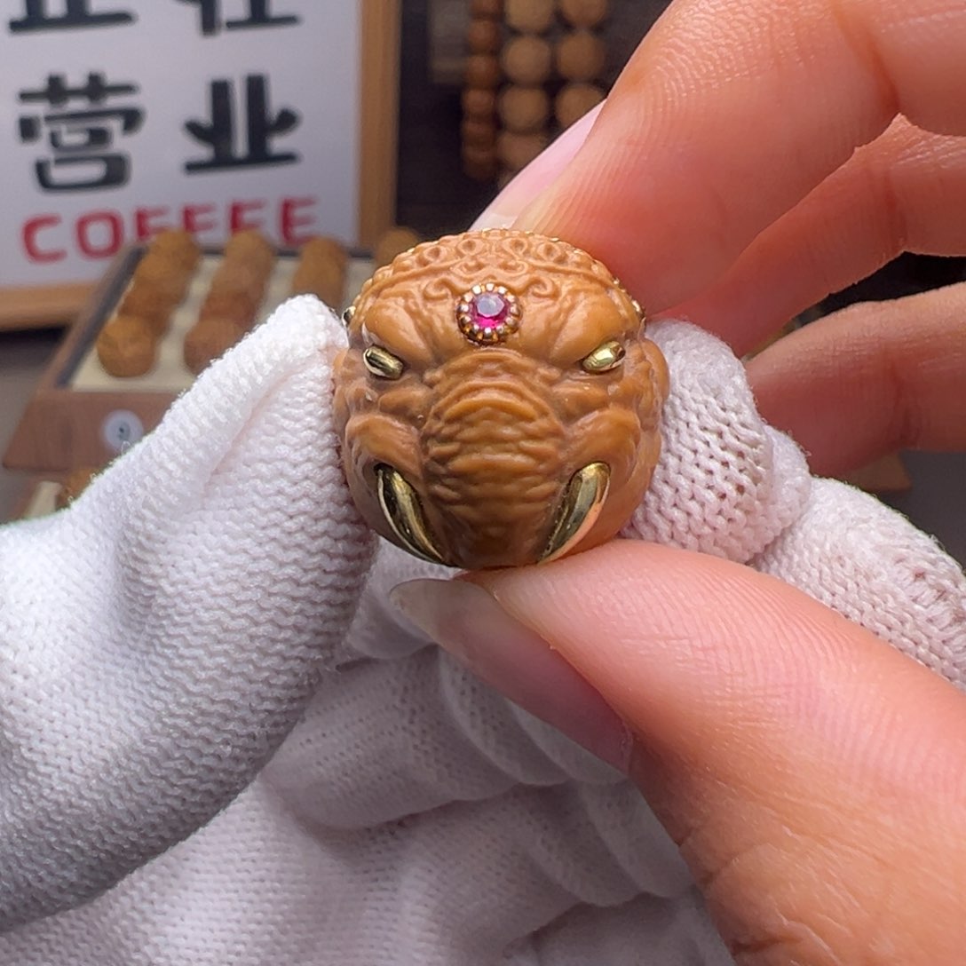猴头核桃把件镶嵌款大牙象神18➕尺寸全品有正常封口线