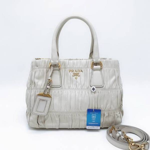 95新/普拉达/妃鱼/包包/250126EV0016