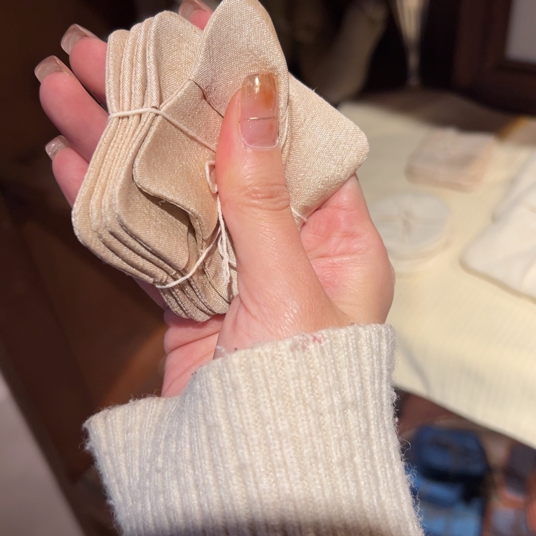 瓷片陶瓷。       陶瓷。     