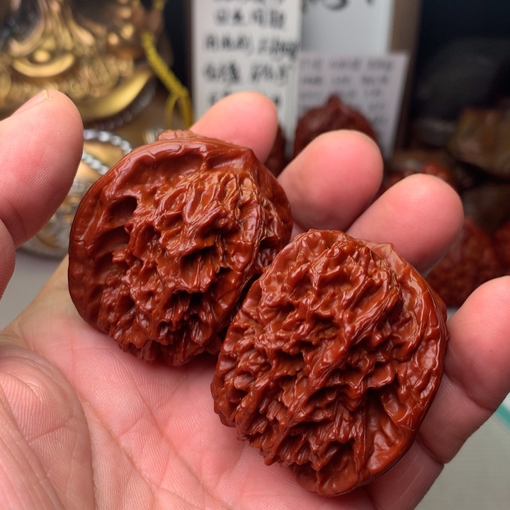 文玩核桃把件大刺