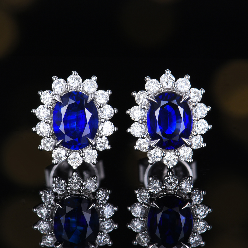 卡莱诗戴妃款 主石0.91克拉 18K金 天然蓝宝石耳钉