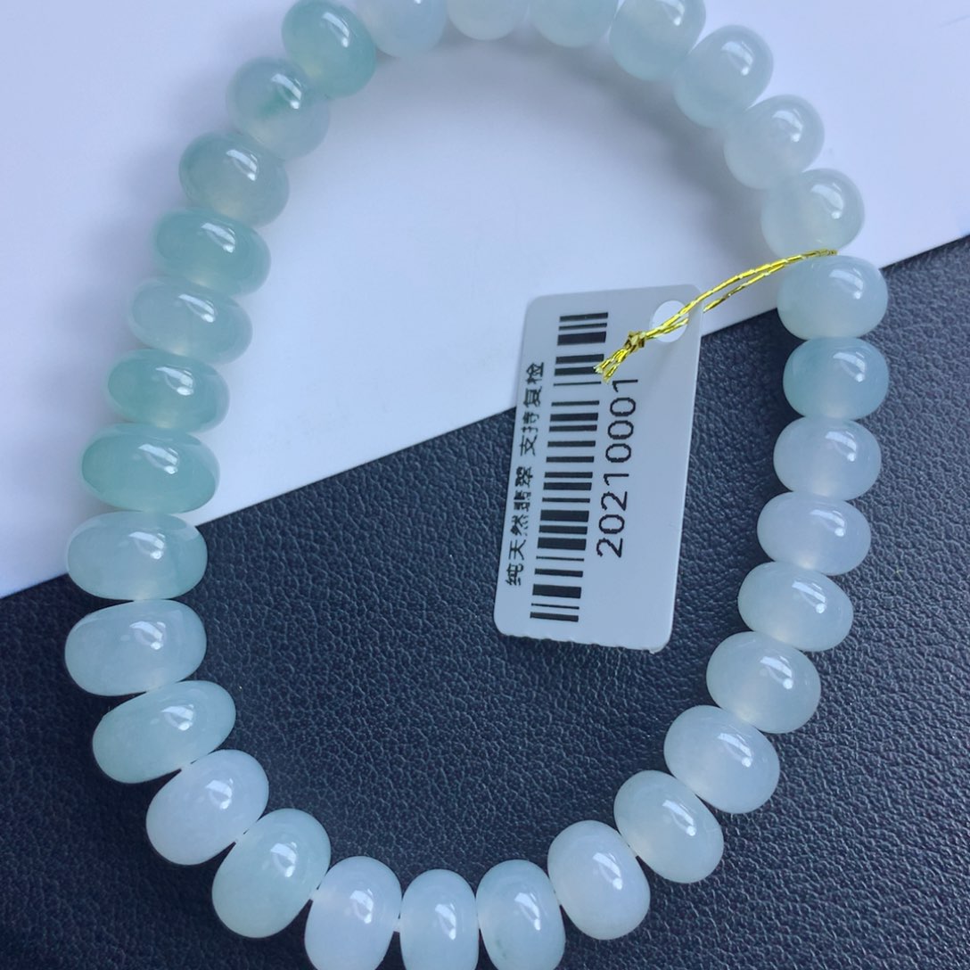 翡翠颈饰未镶嵌手串