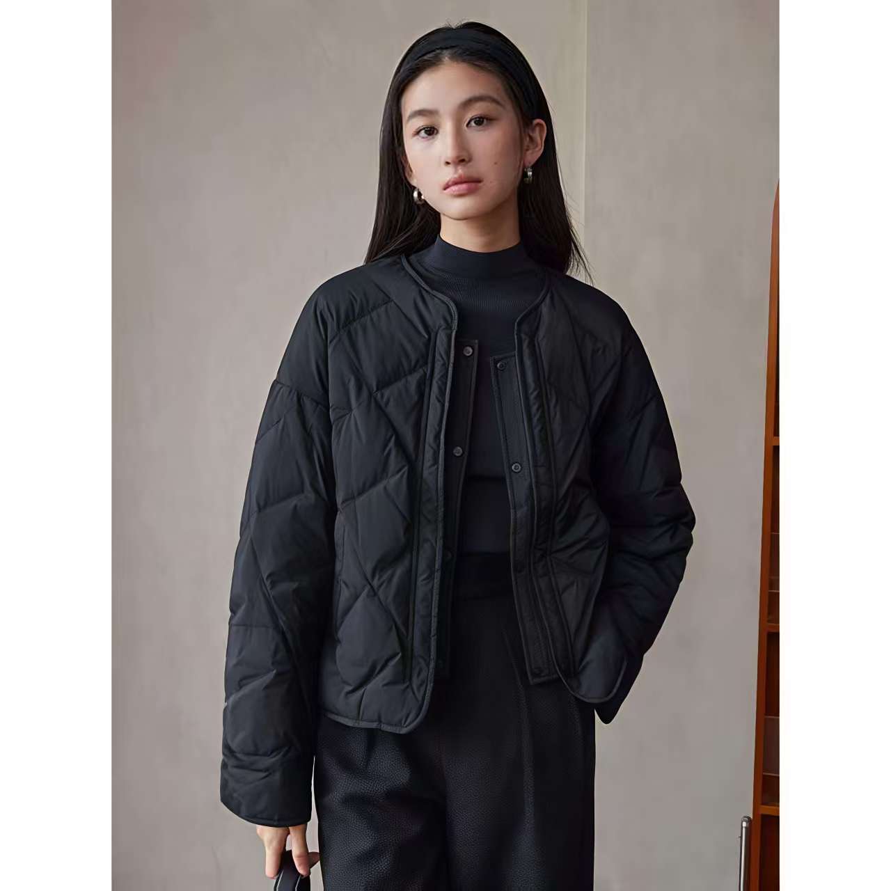 圆领短款长袖女士O型版绗缝棉服百搭宽松棉服