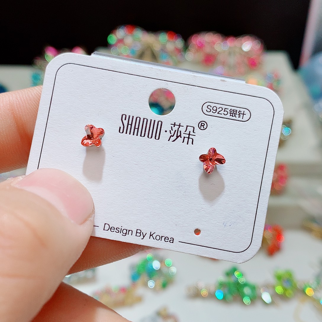 皮质铁合金发饰等