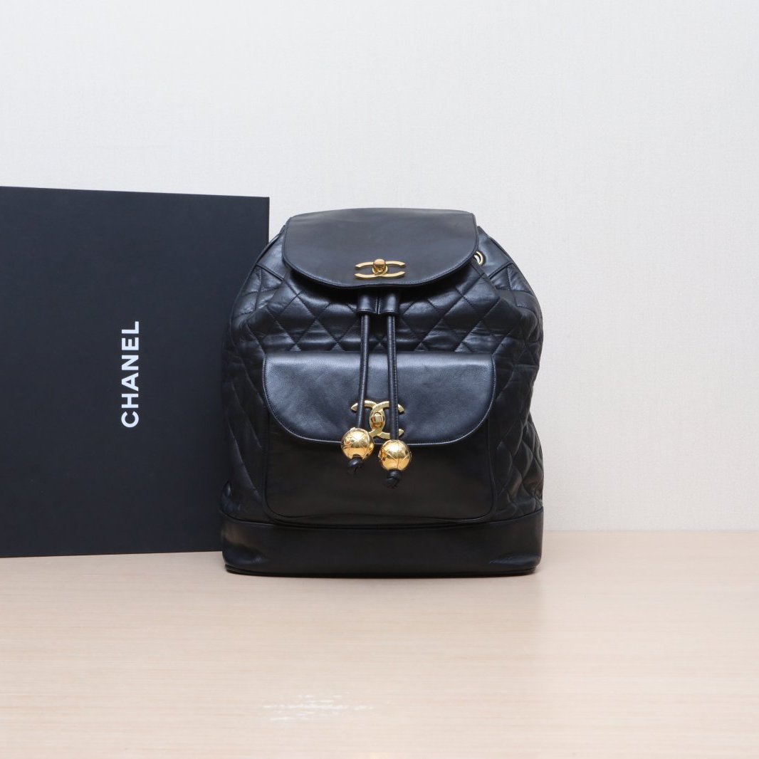 95新 Chanel/香奈儿 小花黑黑中古 黑金羊Duma双肩包 黑色