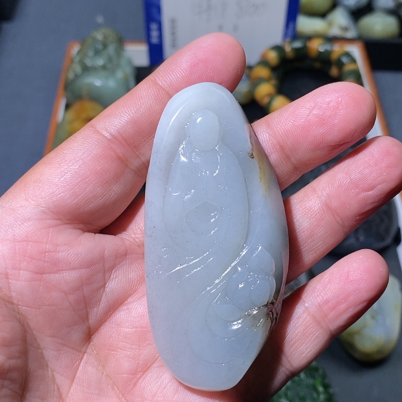 【闪购商品】和田玉颈饰未镶嵌绿****娃