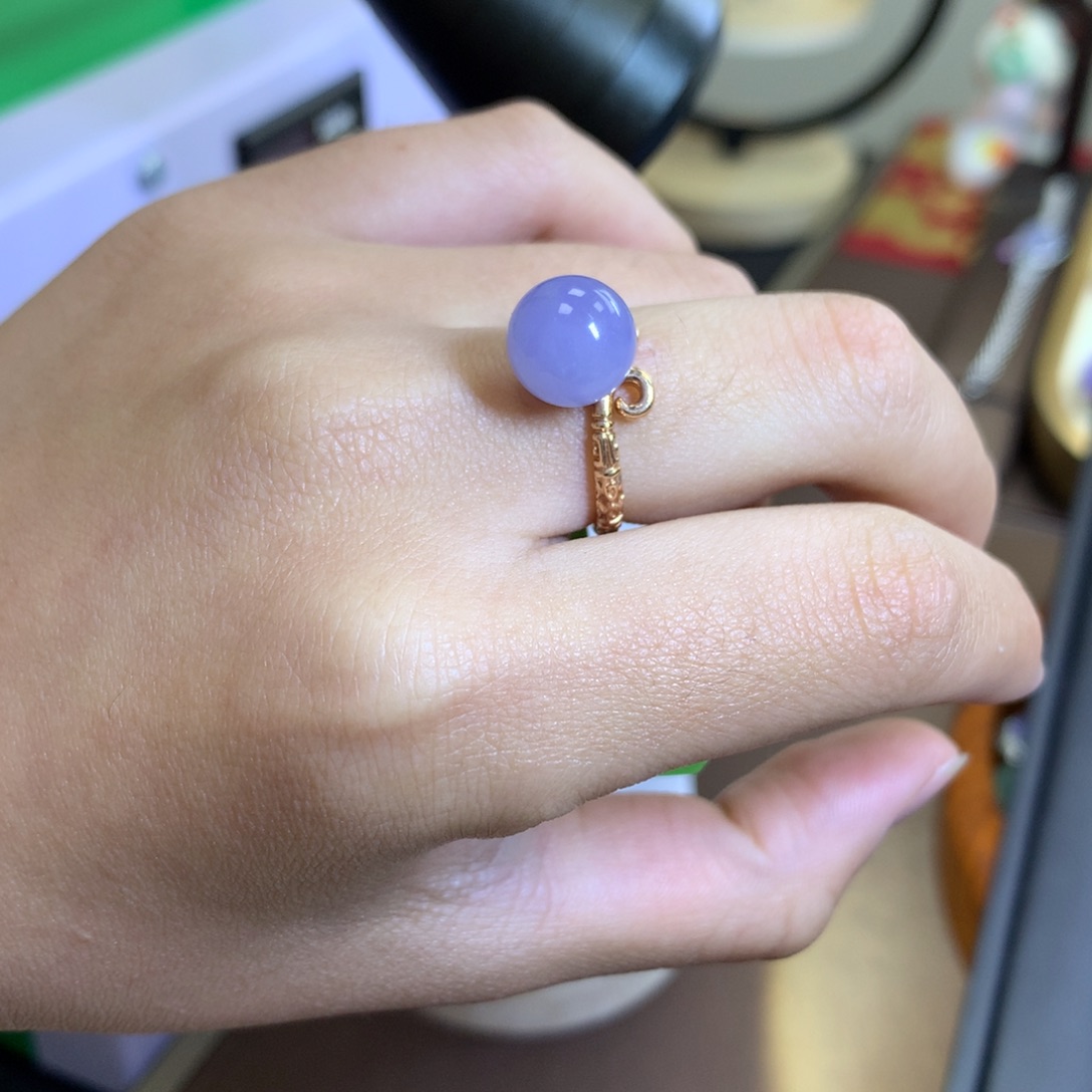 翡翠18K金镶嵌颈饰翡翠