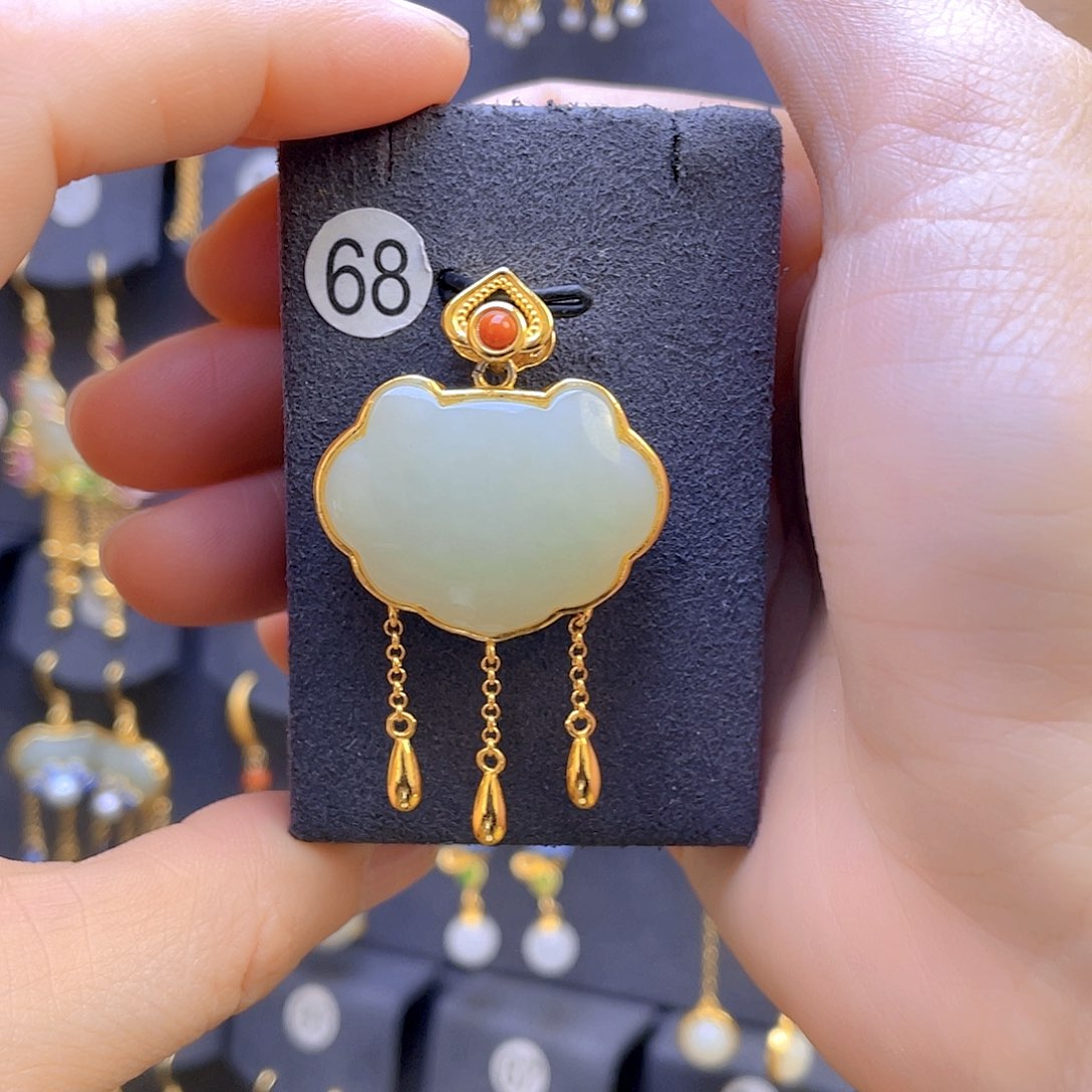 和田玉颈饰银S925镀金镶嵌