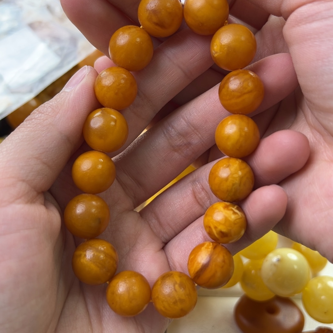 琥珀珠宝奇石未镶嵌