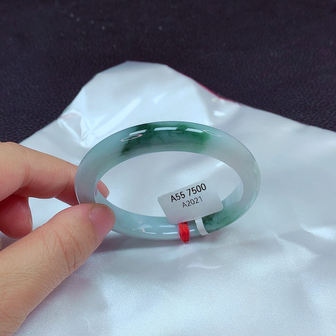 翡翠手镯未镶嵌手镯55