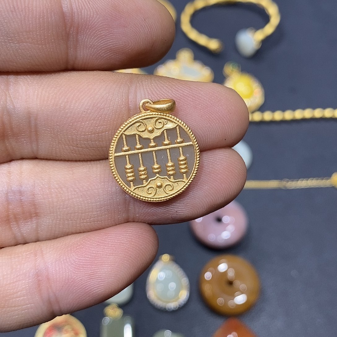 和田玉银S925镀金镶嵌颈饰