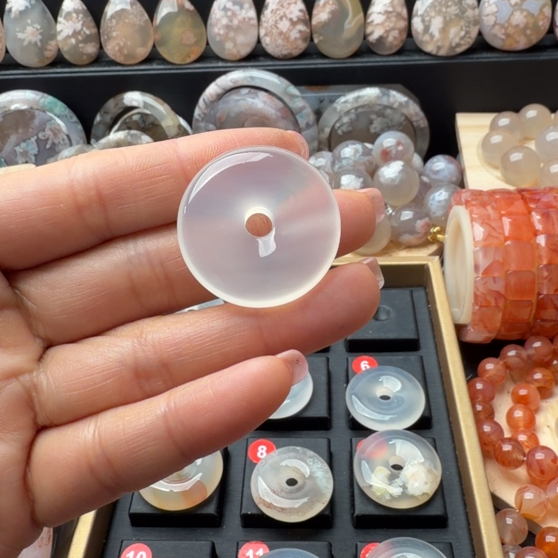 W***.玛瑙/玉髓合金手链