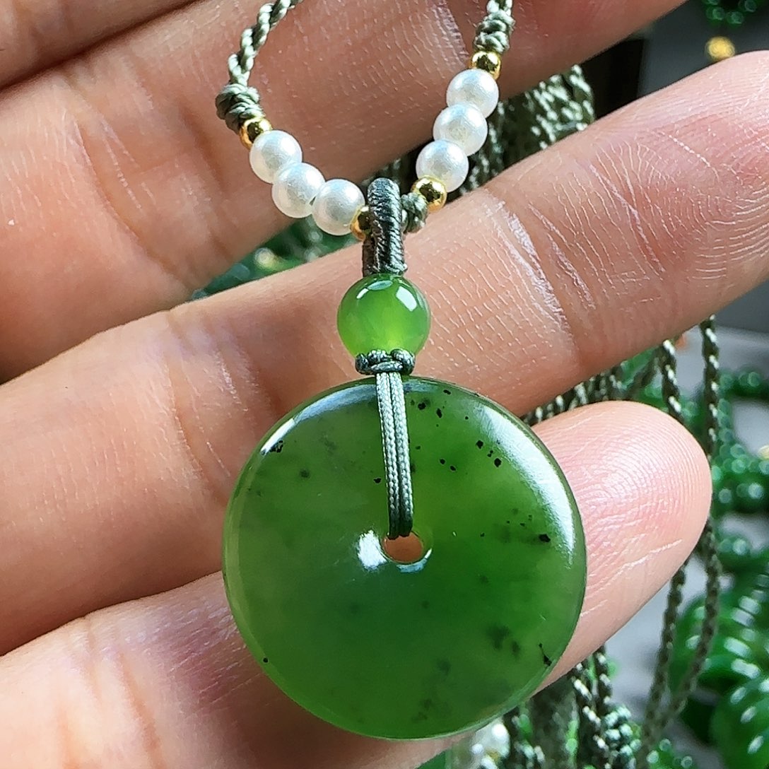 和田玉（碧玉）颈饰未镶嵌