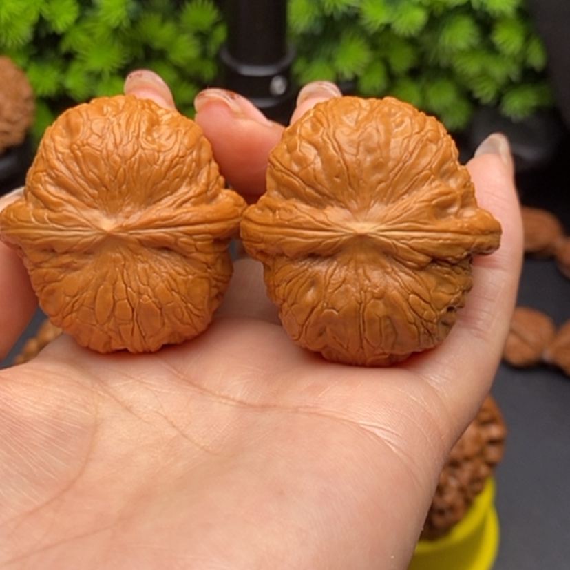 【闪购商品】文玩核桃把件元宝