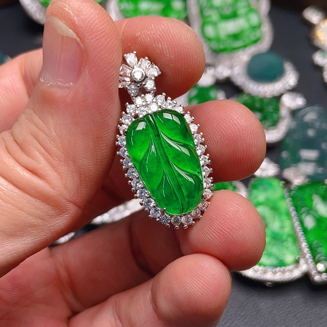 翡翠吊坠(不含链)未镶嵌小**主876吊坠