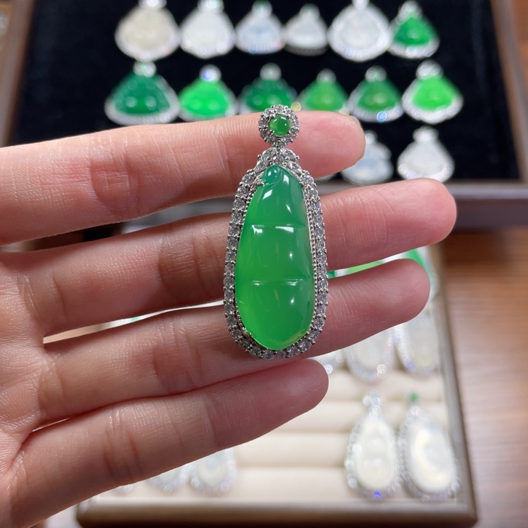 ****玛瑙/玉髓合金颈饰