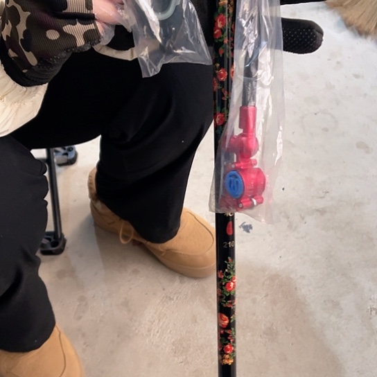 锦上添花2.1米支架杆一套。         