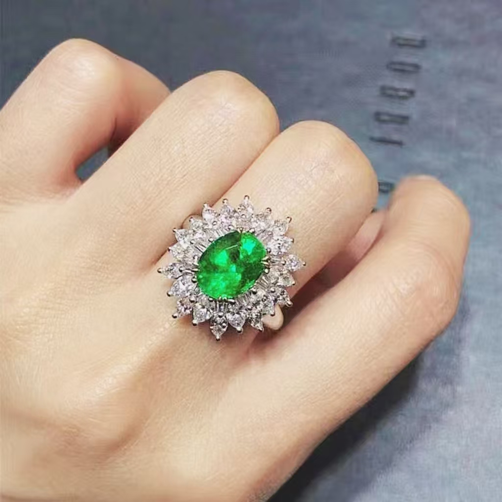 哥伦比亚祖母绿（微棉） 满火彩主石5x7mm 925银豪镶 A569