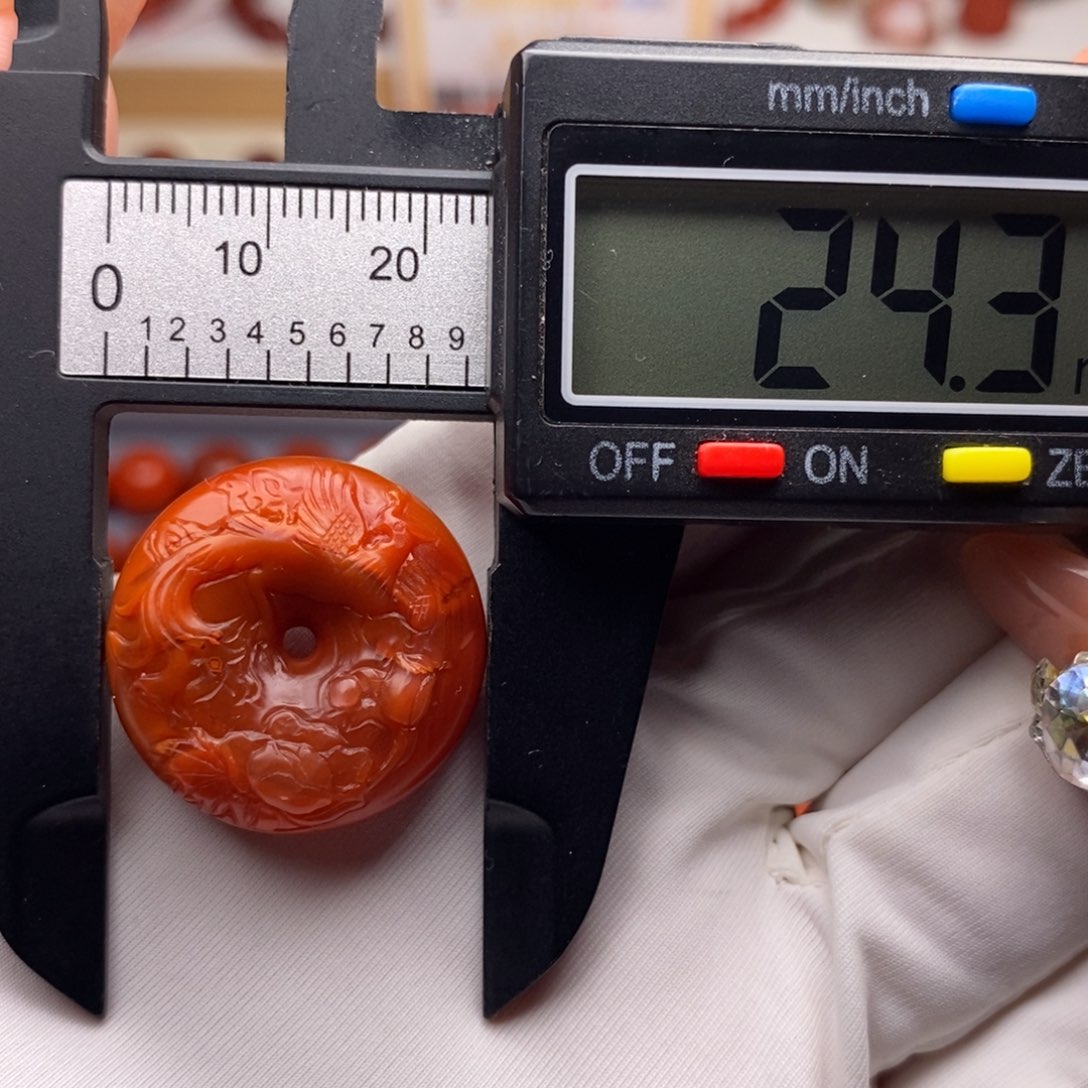 南红玛瑙未镶嵌配饰凤凰牡丹扣