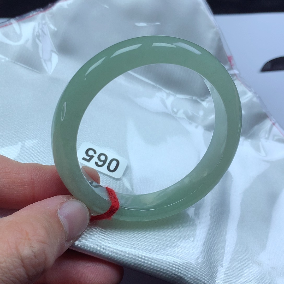 翡翠手镯未镶嵌51正圈